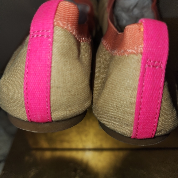 Ann Taylor Loft Ballet Flats color salmon rose - Picture 3 of 8